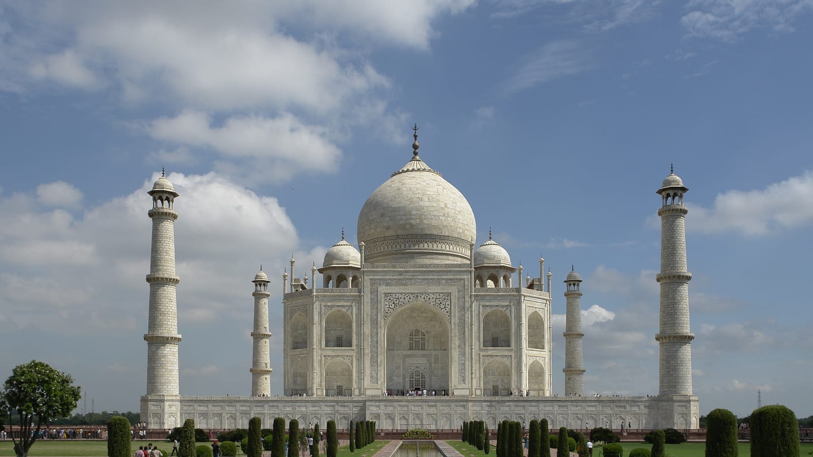 Schools in Agra