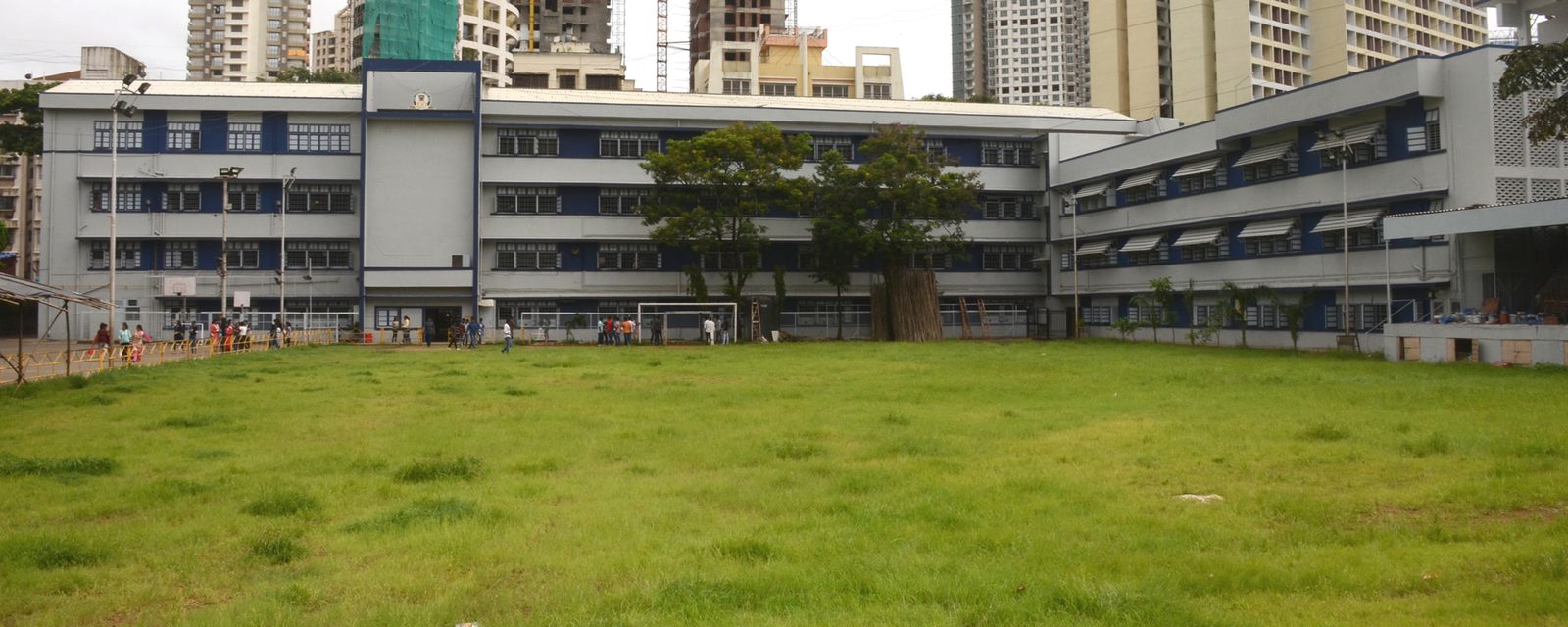 St. Anne's High School & Junior College, Orlem, Malad West campus