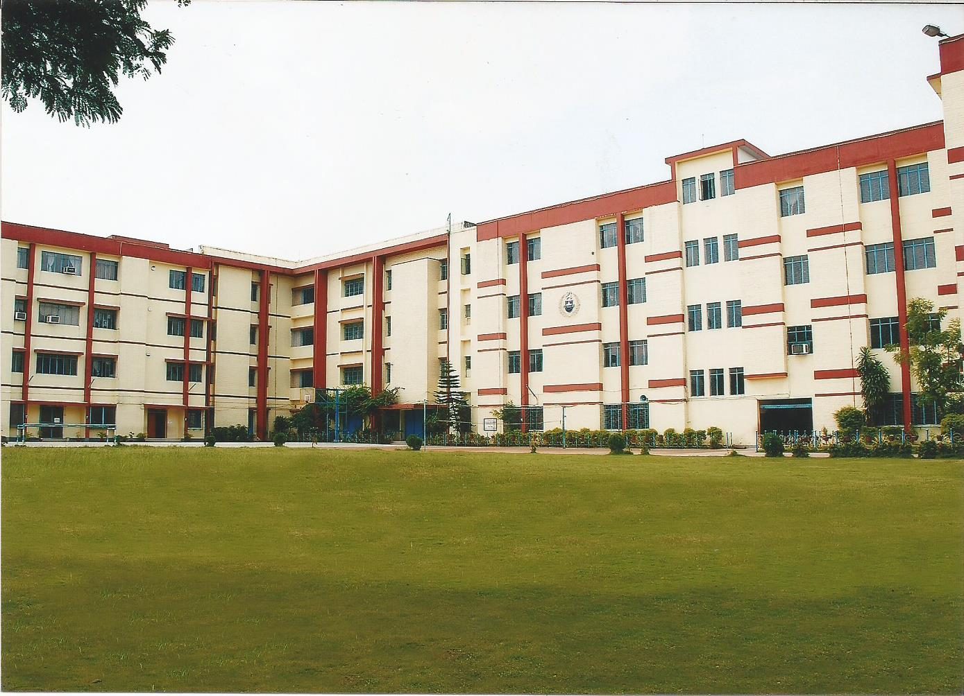 The Frank Anthony Public School, Kolkata campus photo