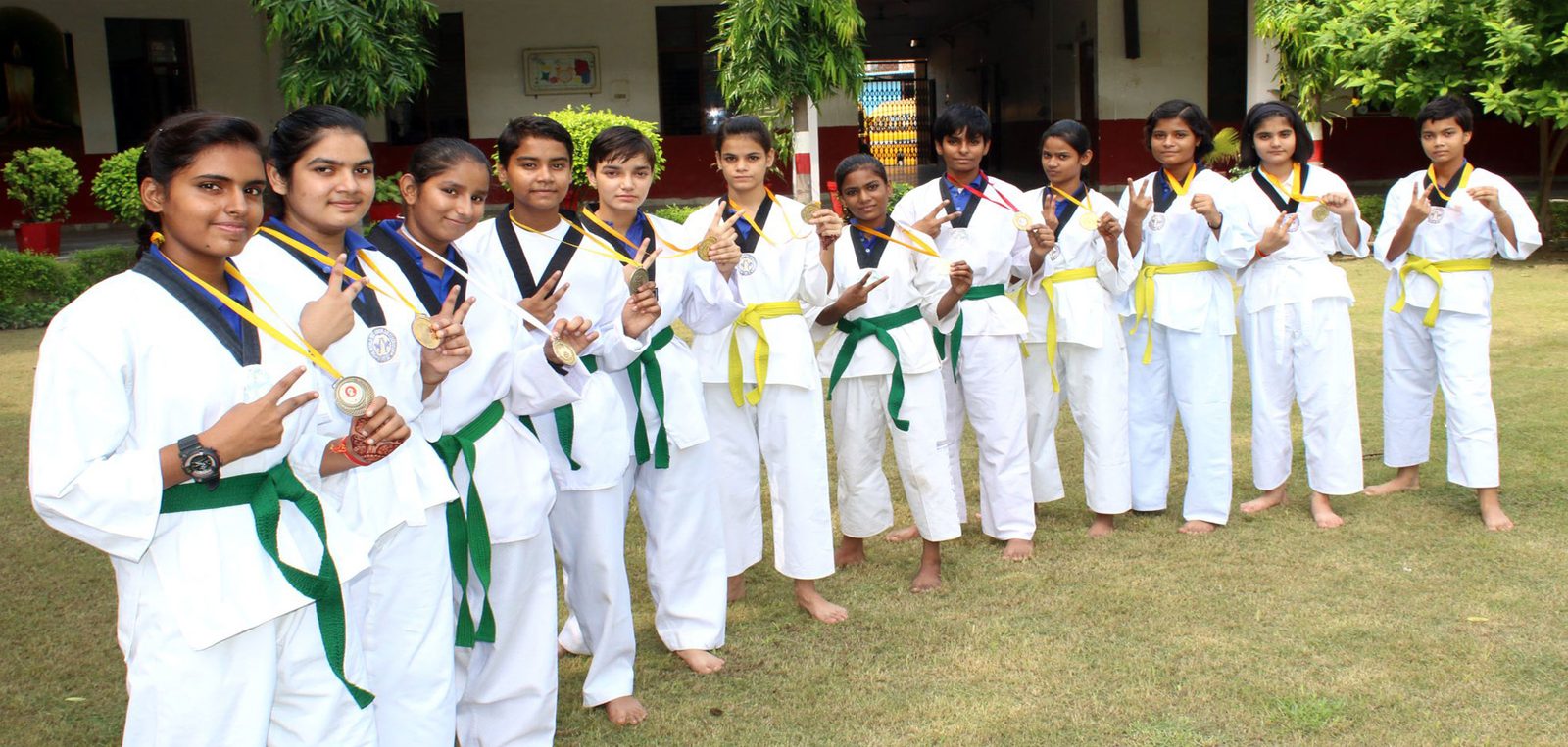 Ratanlal Phoolkatori School (Saraswati Balika Vidya Mandir), Goverdhan Road photo