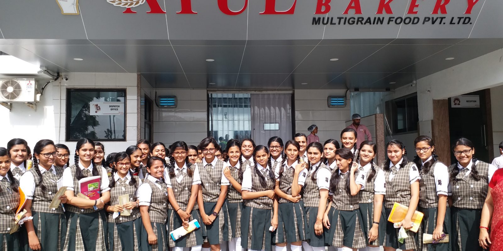 Bhulka Vihar School photo