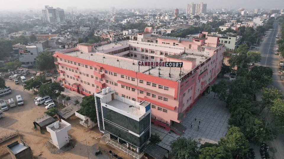 Cambridge Court High School photo