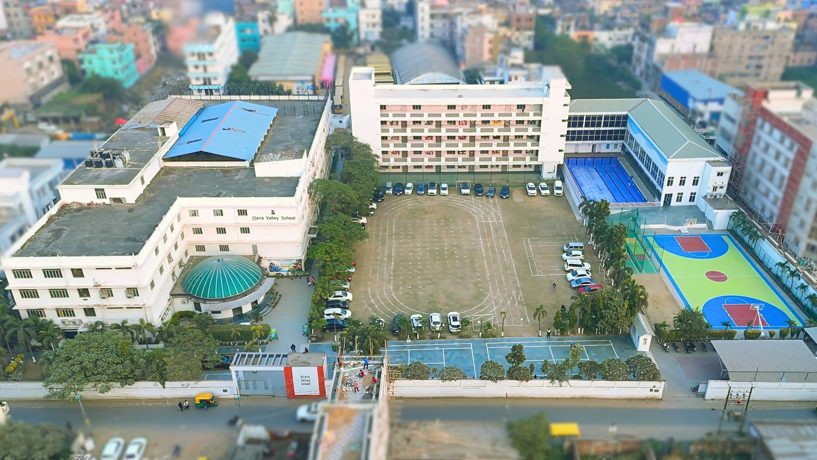 Litera Valley School campus photo