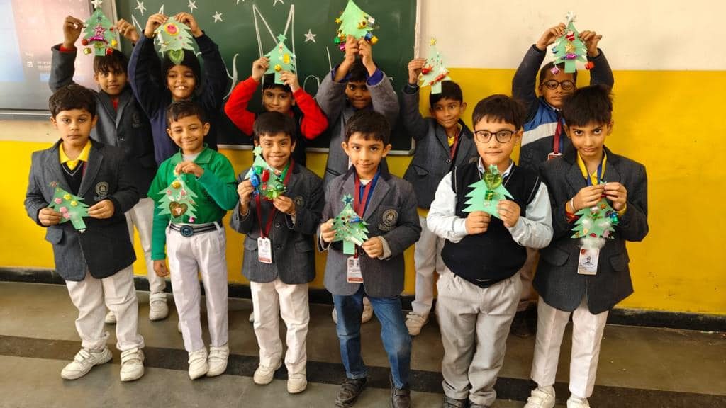 Indirapuram Public School, Crossings Republik photo
