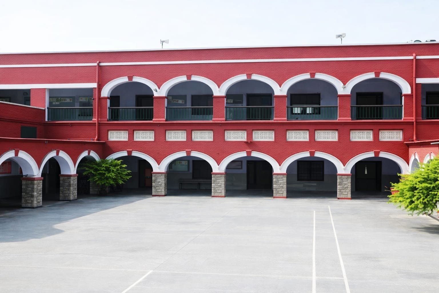 Ingraham Institute English School photo