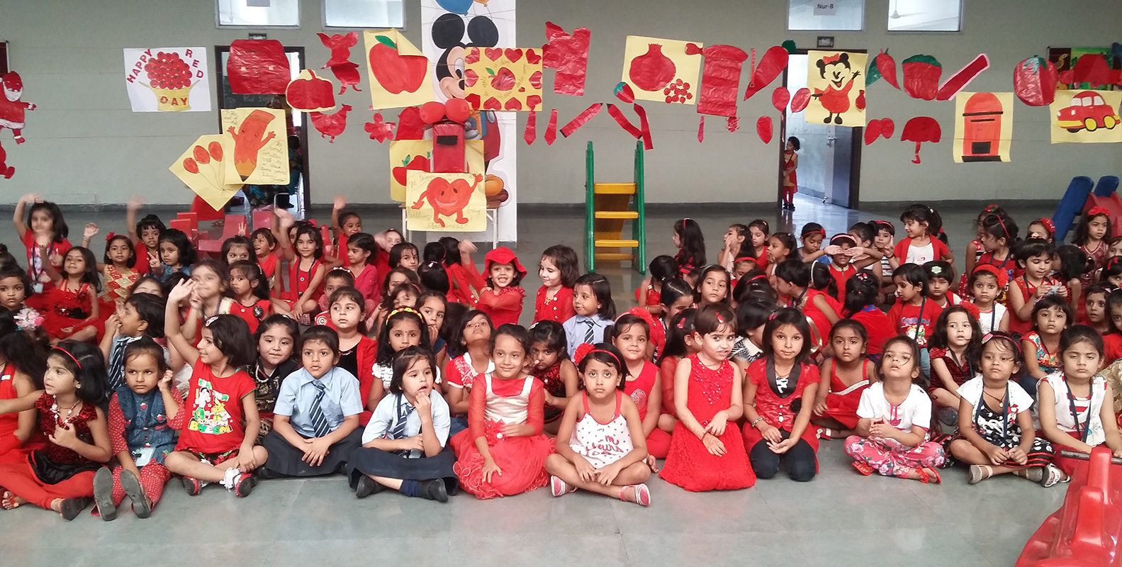 Chameli Devi Public School photo