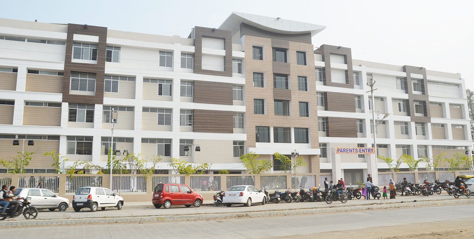 Chameli Devi Public School campus photo