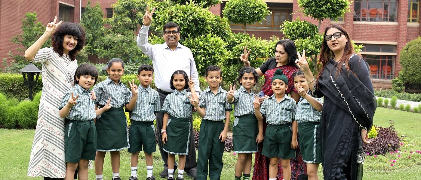 Delhi Public School, Noida photo