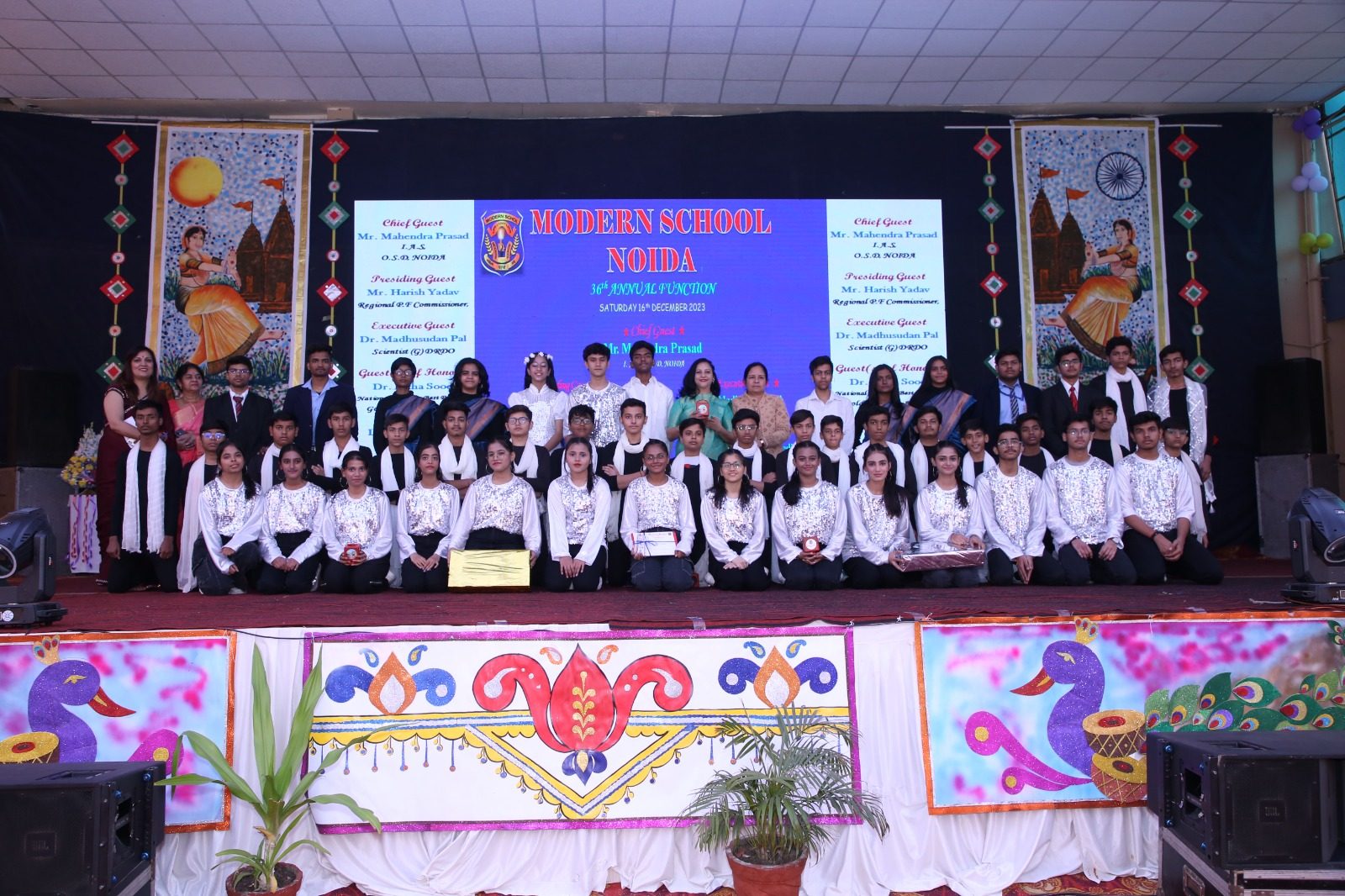 Modern School, Noida photo