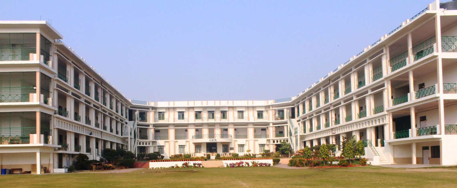 Shri Gulab Rai Montessori Senior Secondary School campus photo