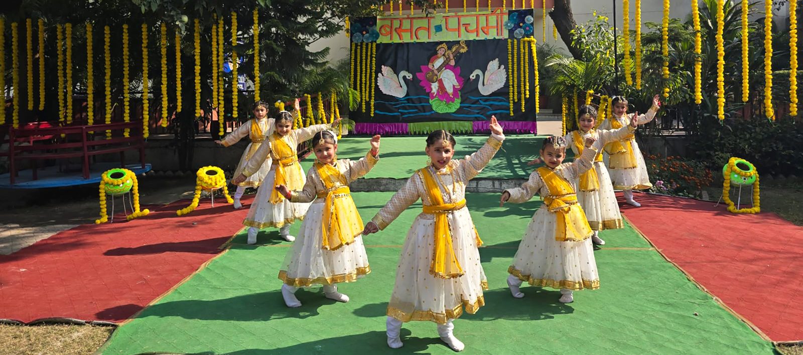 Sanskriti KMV School photo