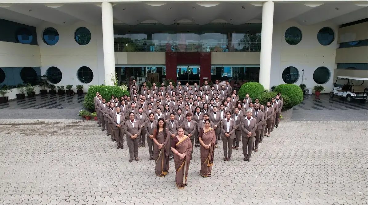 Ivy World School campus