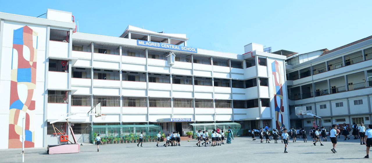 Milagres Central School campus photo