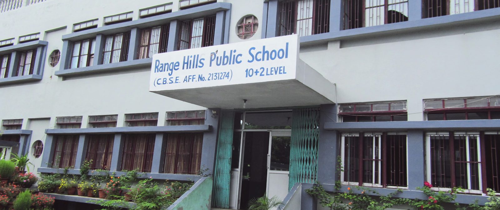 Range Hills Public School campus photo